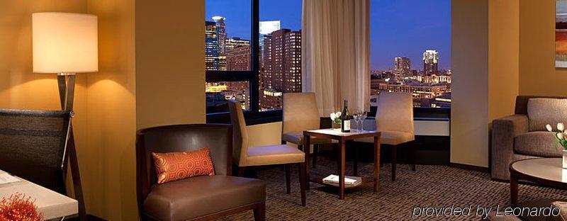 Sheraton Minneapolis Downtown Convention Center Экстерьер фото